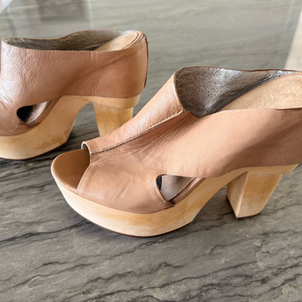 Koolaburra Tan Leather Platform Shoes